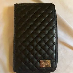 It cosmetics makeup brush holder